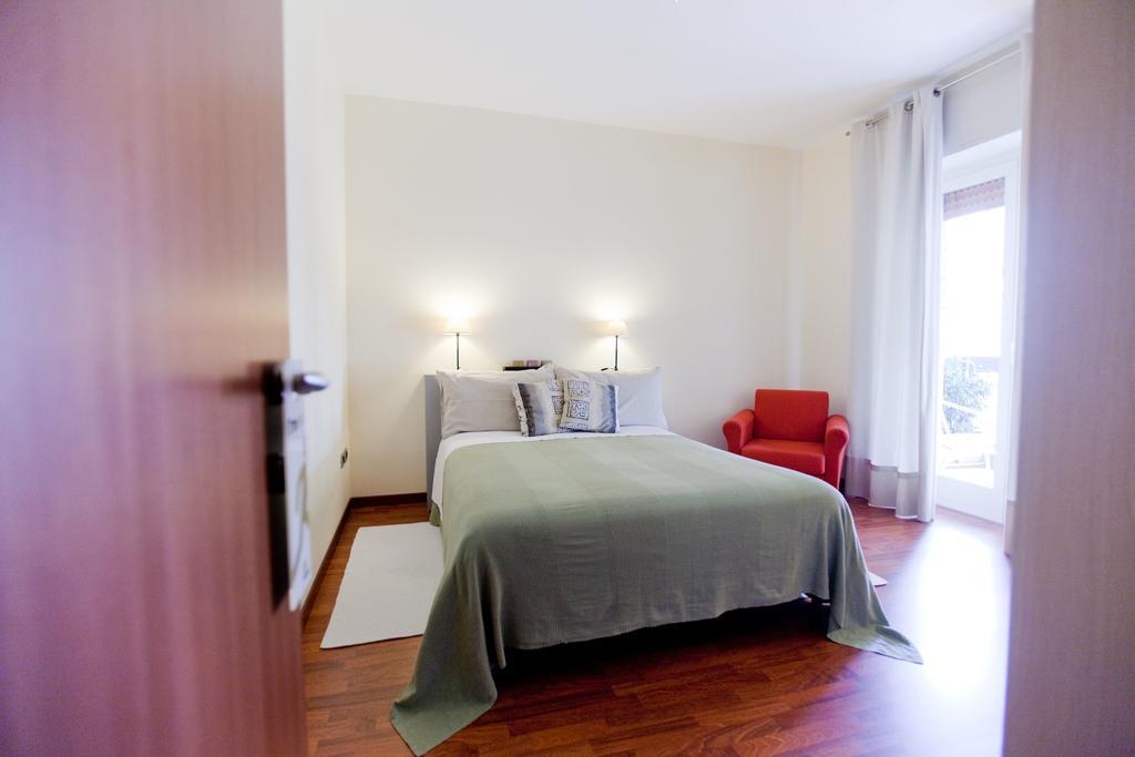 Rooms Rent Vesuvio B&B เนเปิลส์ ภายนอก รูปภาพ